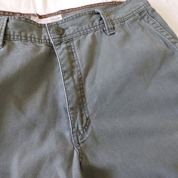 Northwest Territory khaki green cargo pants. Size 36W×30L - Picture 7 of 17